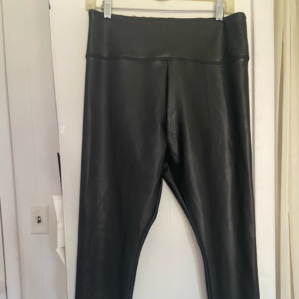 Faux leather leggings